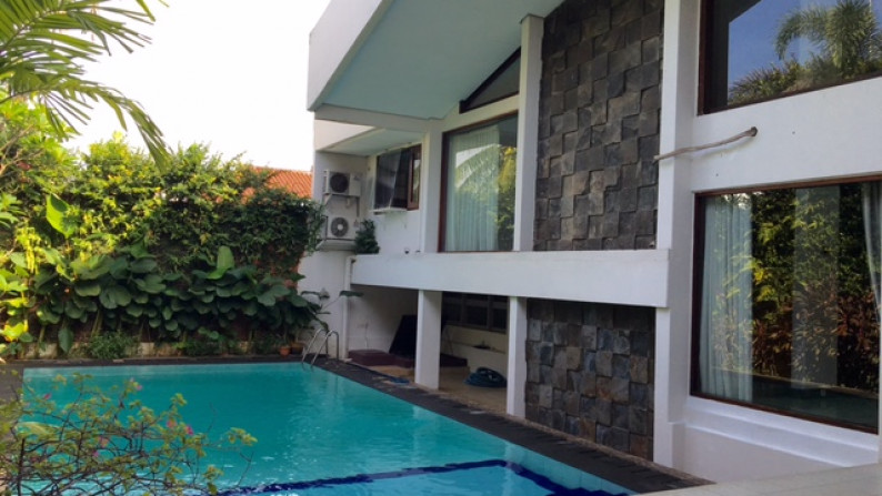 MODERN 4 BEDROOMS HOUSE NEAR HERO KEMANG IDR 500 MILLION FOR 1 YEAR #ANN