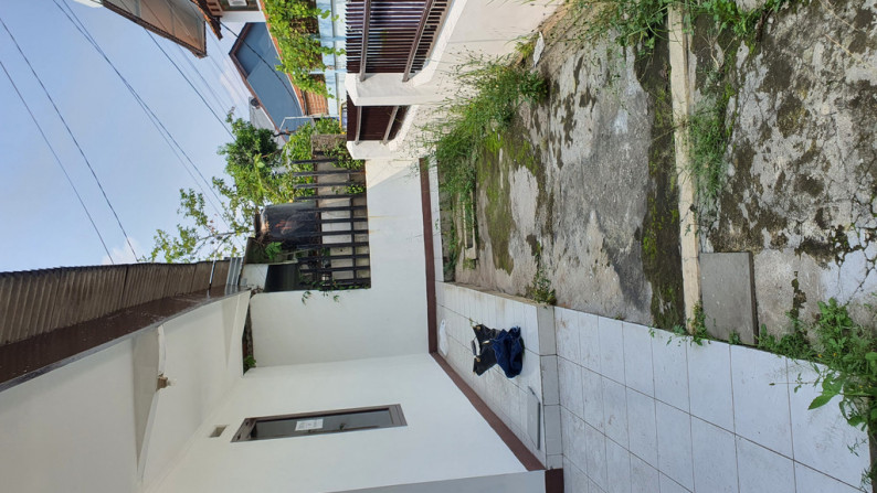 Dijual Rumah di daerah Margacinta Bandung