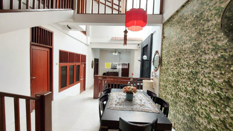 Rumah Siap Huni Design Modern Style Dengan Konsep Split Level di Mampang