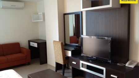 Dijual Semi Furnish Apartemen High Point, Dekat Petra Surabaya