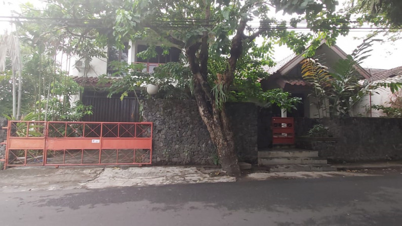 RUMAH TINGGAL STRATEGIS DI DAERAH MINOMARTANI, NGAGLIK, SLEMAN