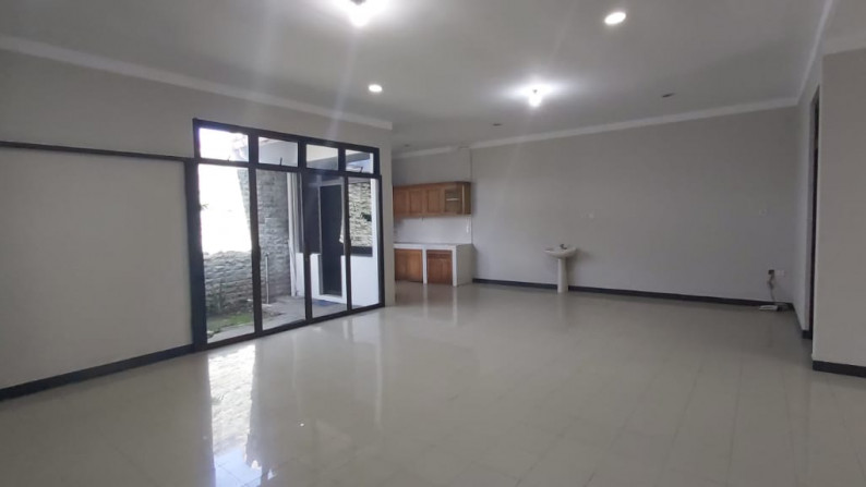 RUMAH TINGGAL STRATEGIS DI DAERAH MINOMARTANI, NGAGLIK, SLEMAN