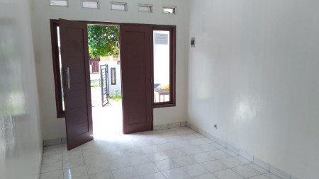 Rumah Minimalis dan Dekat Bintaro Jaya @Villa Bintaro Indah