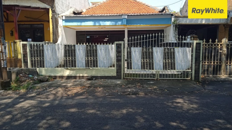 Dijual Rumah di Jalan Abdul Karim, Surabaya