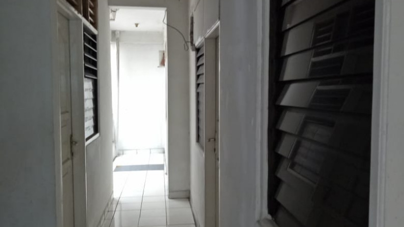 Dijual cepat rumah kost di Tanjung Duren, Jakarta Barat