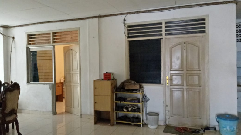 Dijual cepat rumah kost di Tanjung Duren, Jakarta Barat