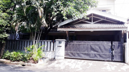 Rumah Bagus Di Maleo, Bintaro Jaya Sektor 7 Kota Tangerang Selatan