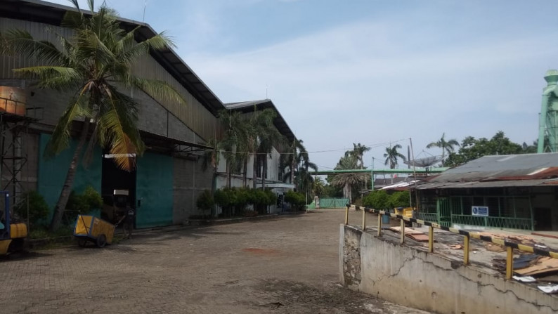 DIJUAL EX PABRIK JL. MOH. TOHA PERIUK TANGERANG LT. 4,8Ha LISTRIK 630.000