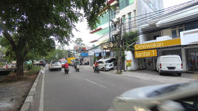 Ruko Sewa Lantai Bawah Saja, Danau Indah Barat, Luas 17x10