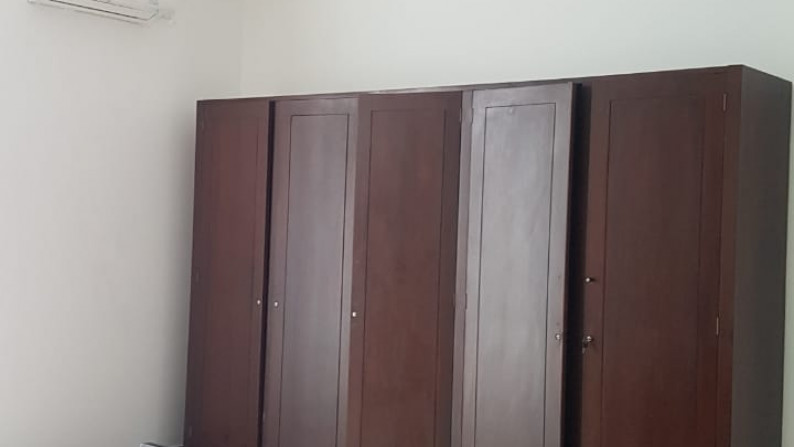 Exclusive house with pool Puspita Loka BSD