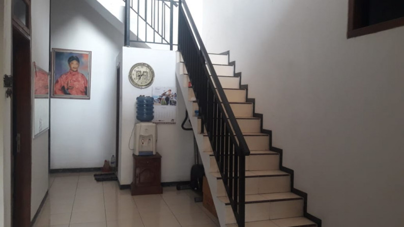 Rumah dijual Dukuh Kupang Barat