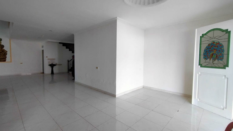 Rumah Janur Indah, Kelapa Gading, Luas 323m2