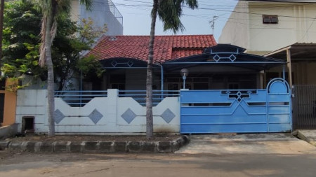 Rumah + Kavling, bagus dan siap huni *0028-DEI*