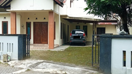 RUMAH TINGGAL DI LOKASI STRATEGIS DEKAT DARI JL RAYA SOLO - YOGYKARTA, SLEMAN