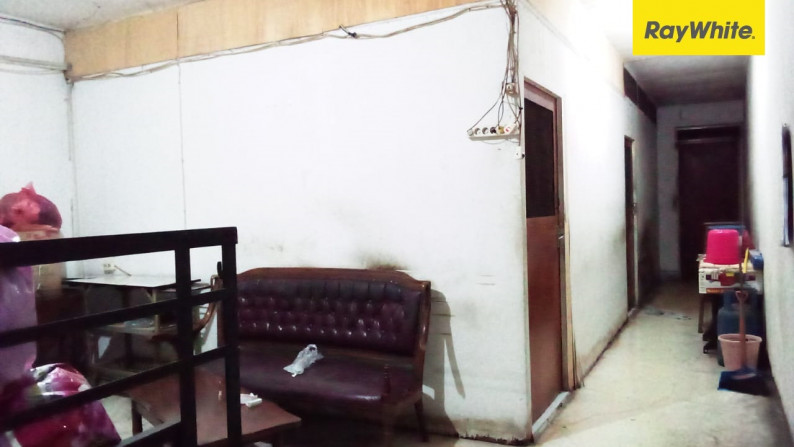 Dijual Ruko 3 lantai di Jalan Kedung Anyar, Surabaya Pusat