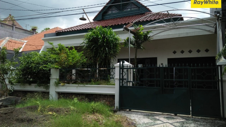 Dijual Rumah di Jalan Manyar Tirtomoyo, Surabaya