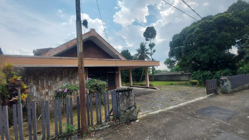 Gadog, Villa dan Tanah, 200 meter dari Hotel Aston Ciawi Puncak