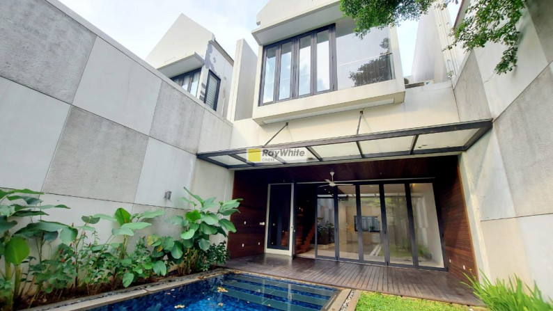 Rumah Mewah Modern Minimalis Style Siap Huni Dalam Private Town House Di Cilandak