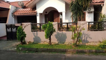 Disewakan Rumah Bagus Di Villa Melati Mas, Jl Flamboyan BSD