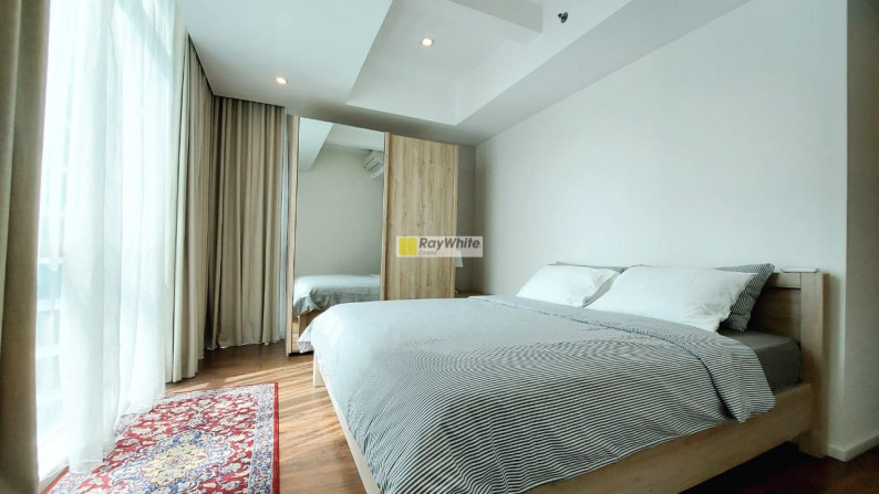 Apartemen Mewah Dan Berkelas Di Kemang Village, Furnished, 3BR