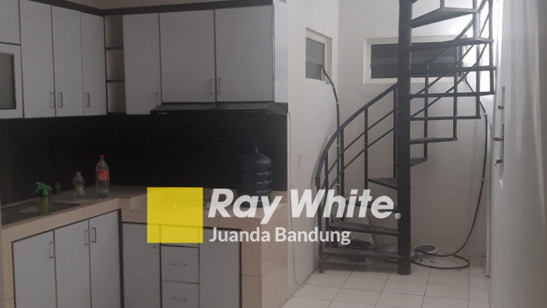 Rumah 1.5 Lantai Kota Baru Parahyangan