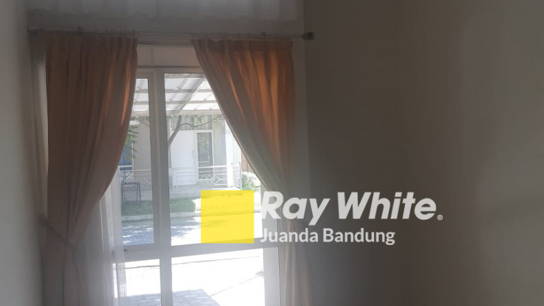 Rumah 1.5 Lantai Kota Baru Parahyangan