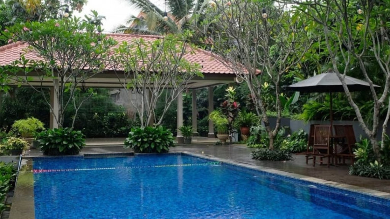 Rumah Ex Resort Di Tanah Baru, Bogor Utara