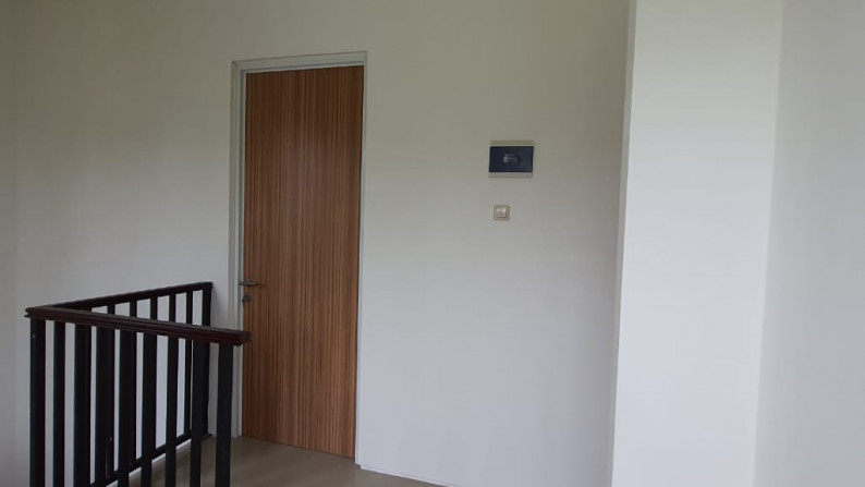 Rumah Minimalis, Siap Huni, dan Dalam Cluster @Bintaro Grande Residence, Ciputat