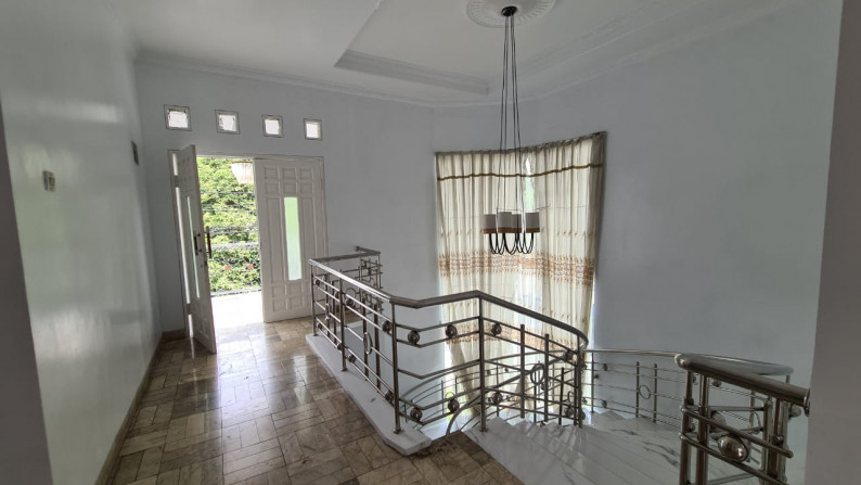 Dijual Rumah Bagus Di Rajawali, Bintaro Jaya Sektor 9