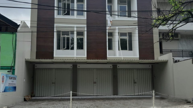 Dijual Ruko 3 lantai di Jalan Gayungsari Barat, Surabaya