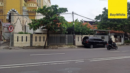 Dijual Rumah Kost 2 lantai di Jalan Raya Dharmahusada, Surabaya