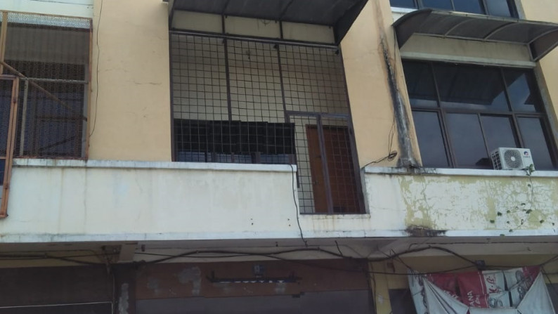 Dijual Ruko 3,5 lantai di Area Komersial Dupak Mutiara, Surabaya