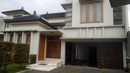 DIJUAL RUMAH Jl H ABU JAKARTA SELATAN