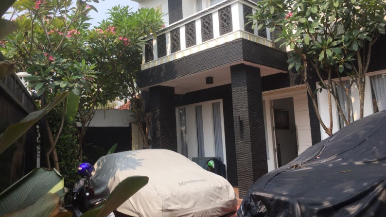 DIJUAL RUMAH JL PASO RAYA JAKARTA SELATAN