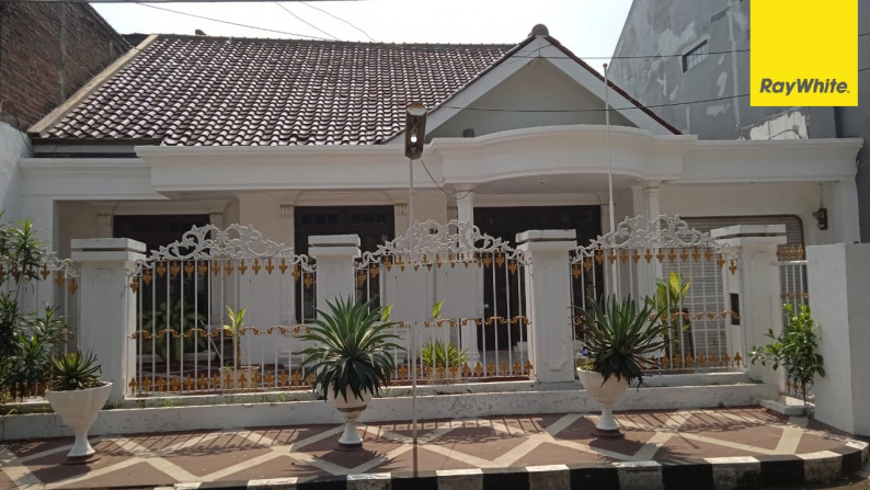 Rumah Disewakan di Darmo Baru Timur, Surabaya