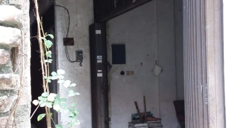 Dijual Ruko 3 lantai di Area Komersial Jalan Jagalan, Surabaya Pusat