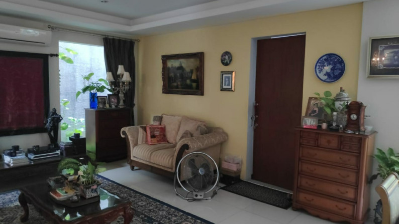 DIJUAL RUMAH JL KEMANG TIMUR JAKARTA SELATAN