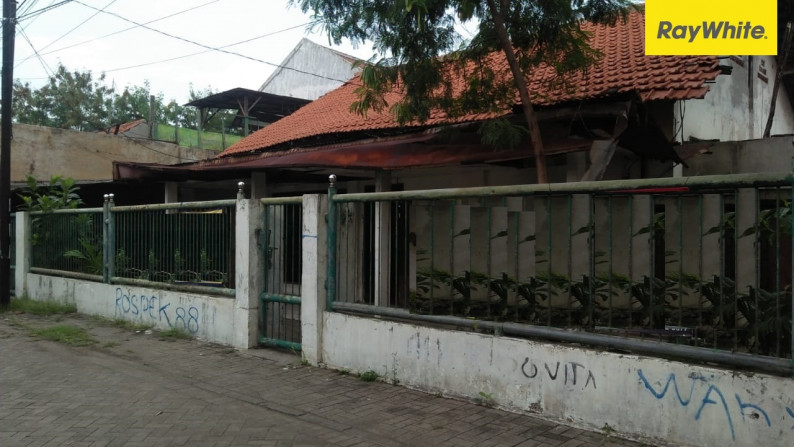 Dijual Rumah di Jalan Sekolahan, Surabaya Pusat