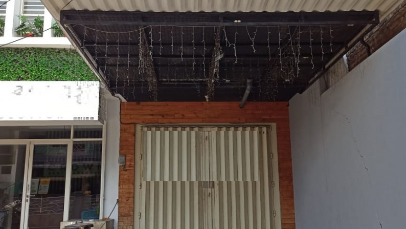 Dijual Ruko 2 lantai di Jalan Semolowaru, Surabaya