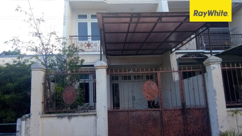 Dijual Rumah 2 lantai di Jalan Lebak Rejo, Surabaya