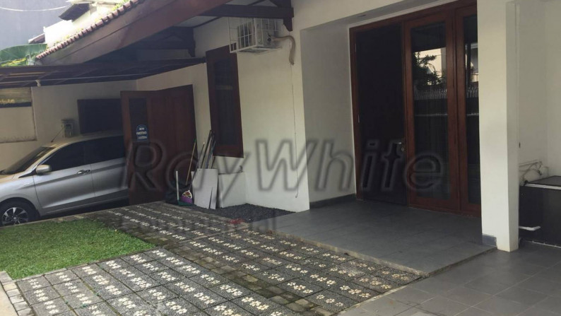 Rumah Mewah Jl. Kintamani Kuningan 300m2 Siap Pakai