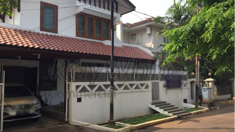 Rumah Mewah Jl. Kintamani Kuningan 300m2 Siap Pakai