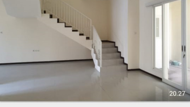 Jual Rumah 2 lantai di Jalan Mulyosari, Surabaya