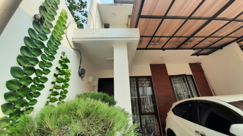 For Sale - Rumah Simpel Tapi Instagramable di Jagakarsa