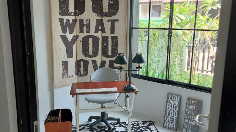 Rumah Modern Minimalis di Villa Dago Tol, Tangerang Selatan