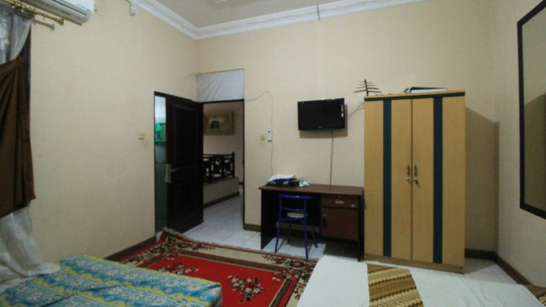 RUMAH MEWAH DI JL JANGKAR BUMI, CONDONGCATUR, DEKAT HARTONO MALL