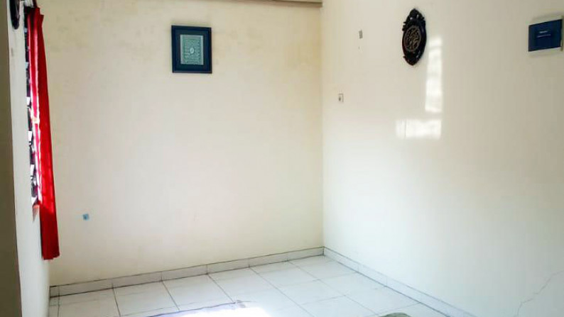 Rumah di Prapen Indah, 1.5 Lantai, Bagus + Terawat, Row Jalan Lebar, Siap Huni