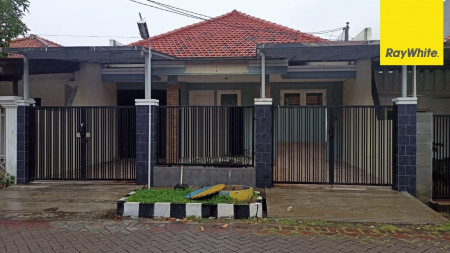 Dijual Rumah di Jalan Barata Jaya, Surabaya Timur