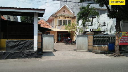 Dijual Rumah 2 lantai Pusat Kota di Jalan Pandegiling, Surabaya