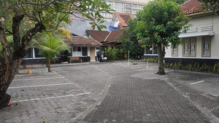 GUEST HOUSE HANYA BEBERAPA METER DARI KAWASAN WISATA MALIOBORO DAN STASIUN TUGU